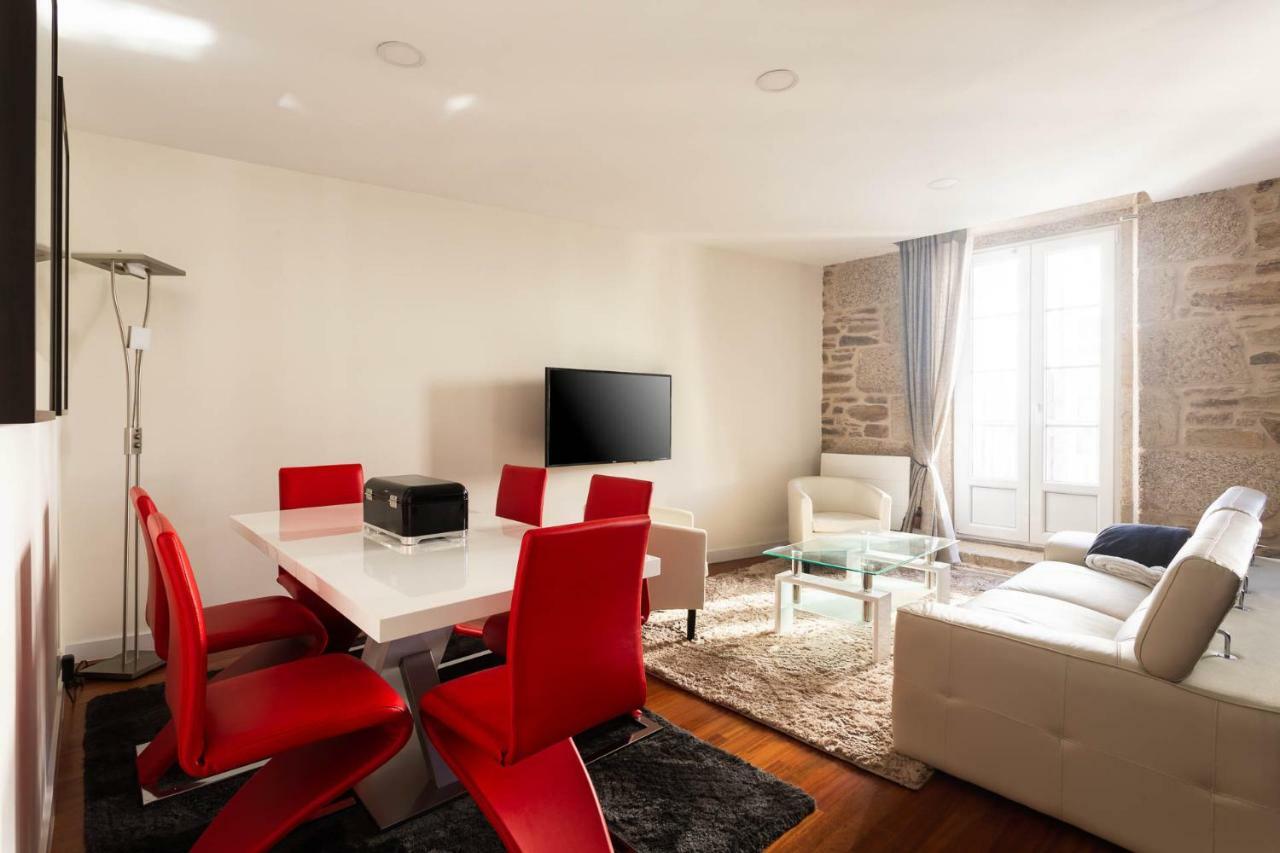 Luxury Apartment-Free Parking ซานติอาโก เด กอมโปสเตลา ภายนอก รูปภาพ